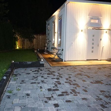 Fresh Happy Little House, 35 M2 In Taeby Lejlighed Stockholm Eksteriør billede